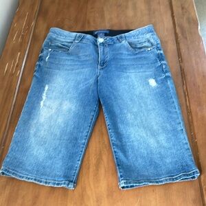 Democracy AbSolution Bermuda Jean Shorts Size 12